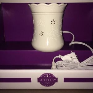 Blizzard Scentsy Warmer